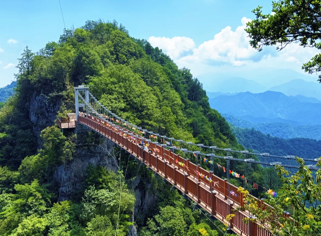 Travel photos of Ankang: Nangong Mountain hiking trails