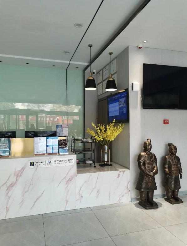 Terracotta Warriors accommodation walking distance Terracotta Warriors accommodation walking distance