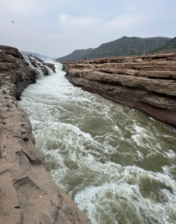 Photo of Hukou Waterfall of the Yellow River: Hukou Waterfall