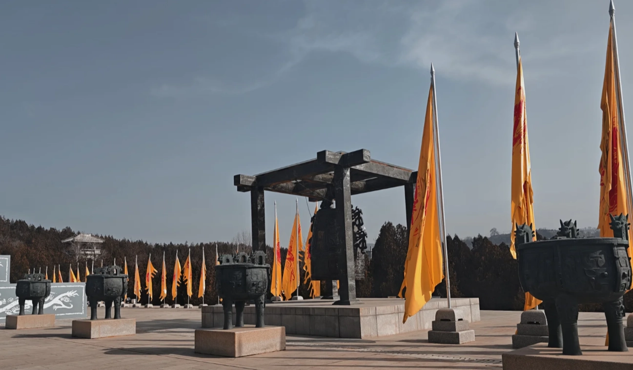 Travel photos of Yan'an: where to stay when visiting Yellow Emperor Tomb