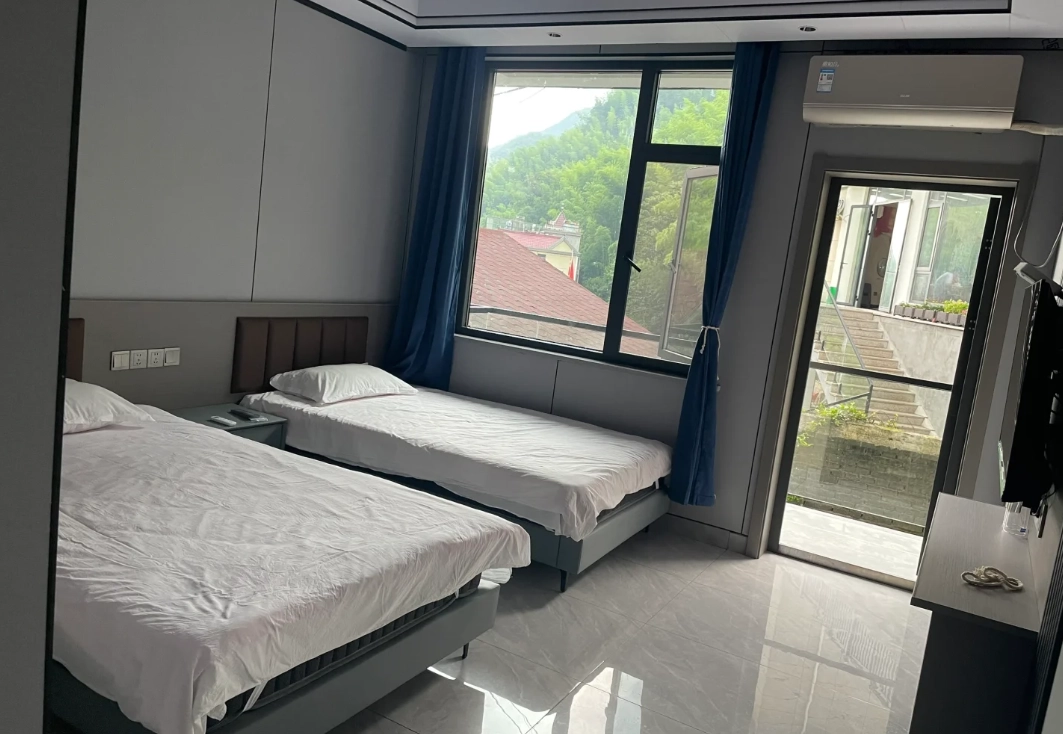 Yaowang Mountain accommodation with English support