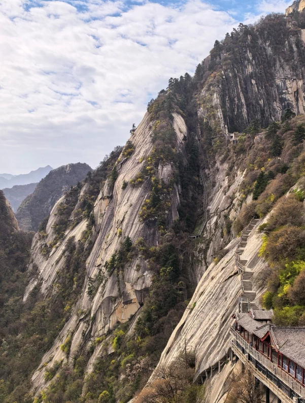 Travel photos of Weinan: Mount Hua hiking