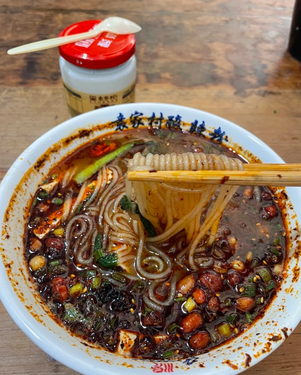 Qianling Mausoleum Food Guide: What to Eat in Qian County