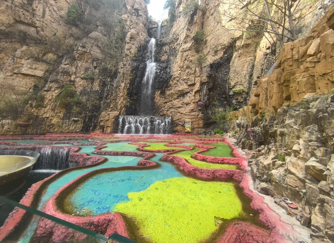 Shilinxia hiking trails Shilinxia hiking trails