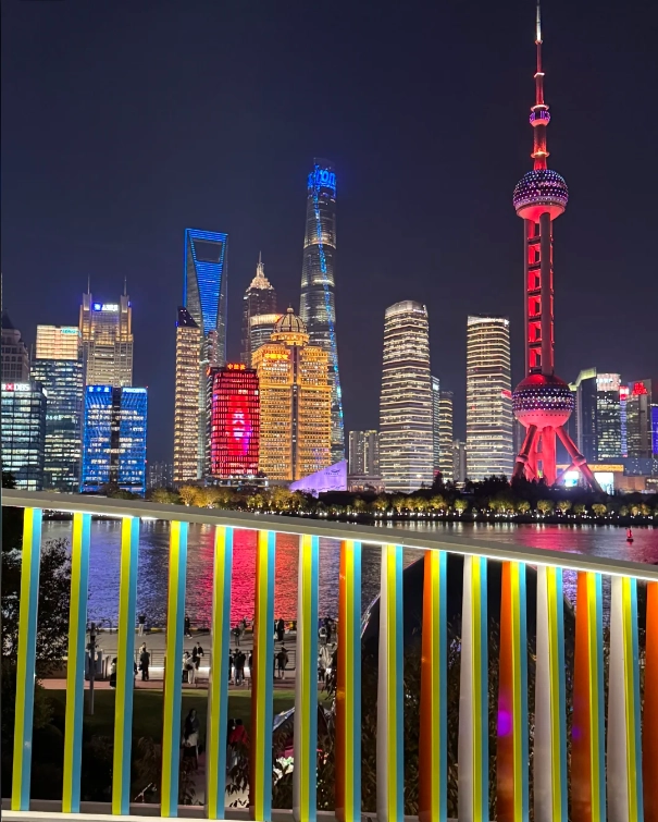 Bund walking tour Bund walking tour