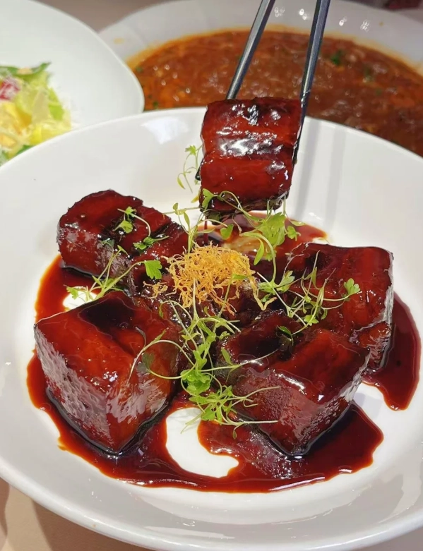 Jin Mao Tower Food: A Local's Guide to Dining in the Sky