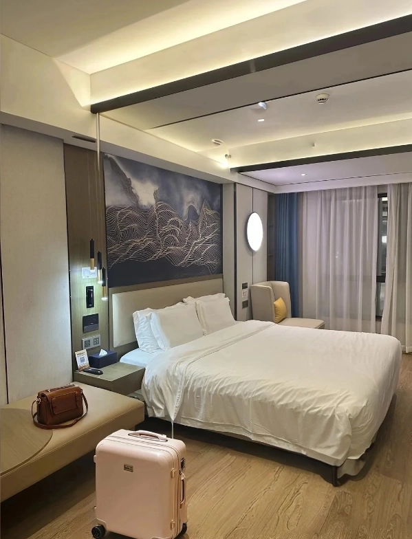 Find Your Ideal Stay Near Shanghai's Jade Buddha Temple