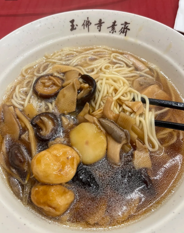 Jade Buddha Temple Vegetarian Restaurant: Shanghai's Best Temple Food