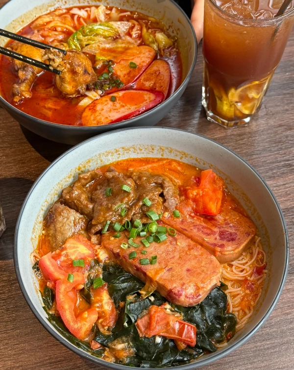 Shanghai Disneyland Food Guide: What's Worth It & What to Skip