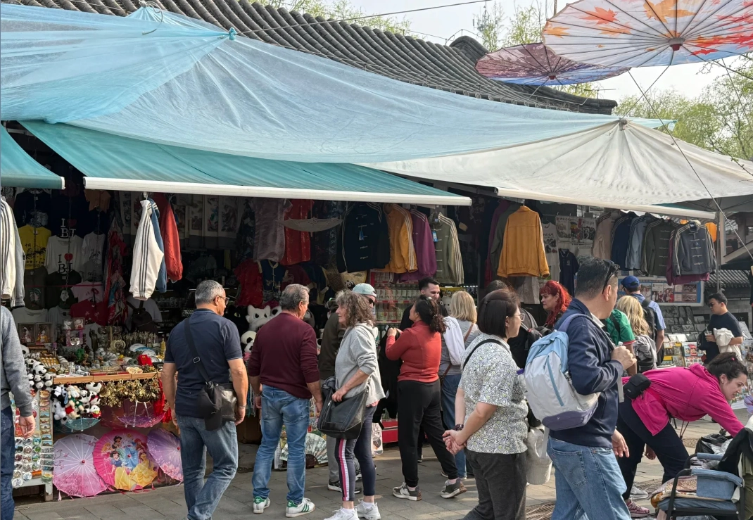 Mutianyu Great Wall Shopping Guide: What to Buy and Where