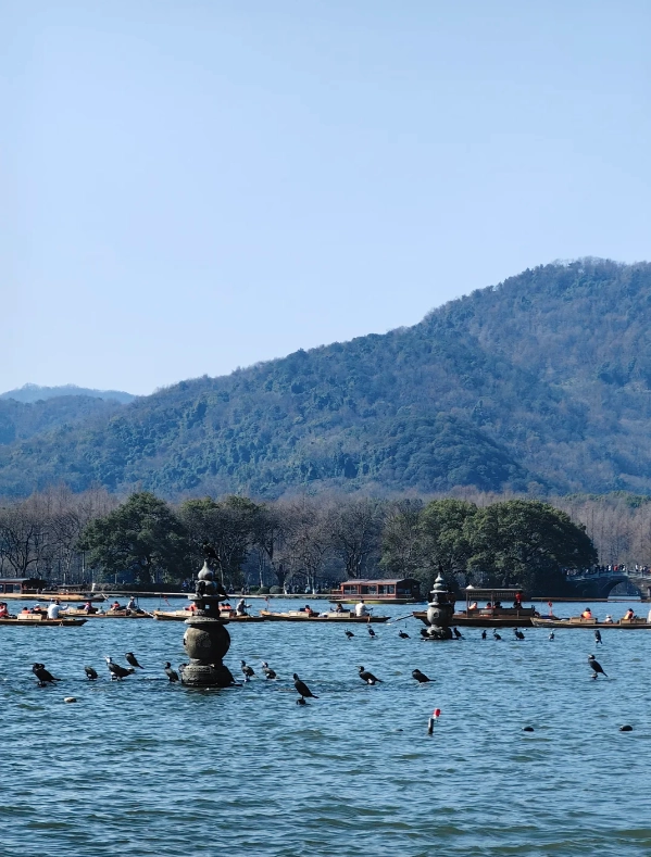 Photo of West Lake: West Lake travel guide