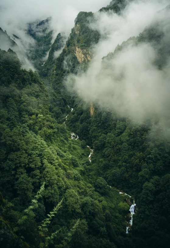 Cangshan Mountain hiking Cangshan Mountain hiking