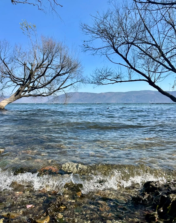 Erhai Lake travel guide Erhai Lake travel guide