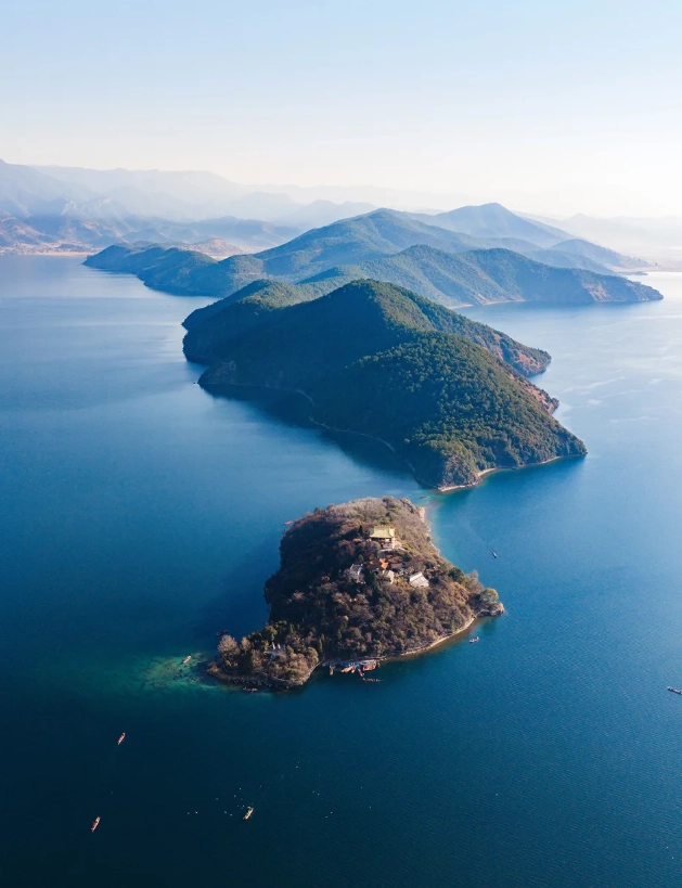 Photo of Lugu Lake: Lugu Lake accommodation