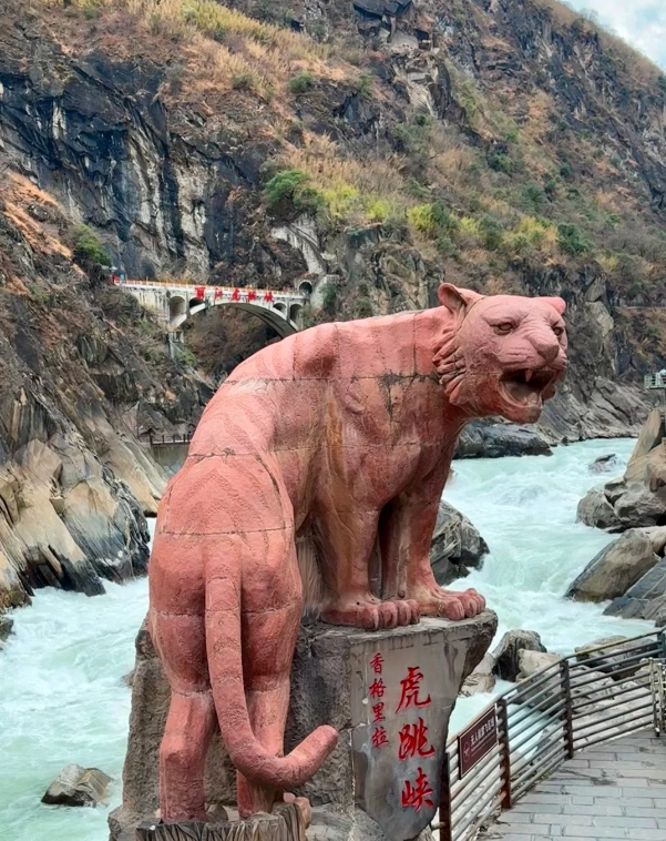 Tiger Leaping Gorge travel guide Tiger Leaping Gorge travel guide