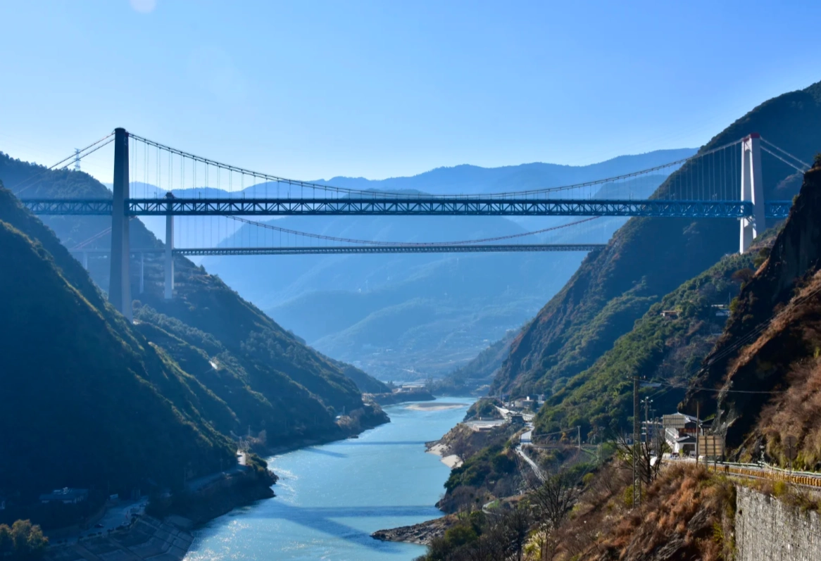 Photo of Tiger Leaping Gorge: backpacking China