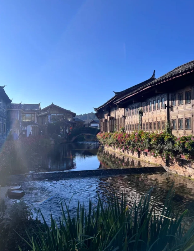 Where to Stay Near Tiger Leaping Gorge: Strategic Bases for Hikers & Relaxation