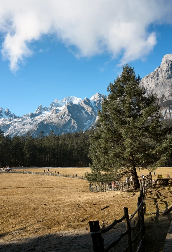 Lijiang travel season Lijiang travel season