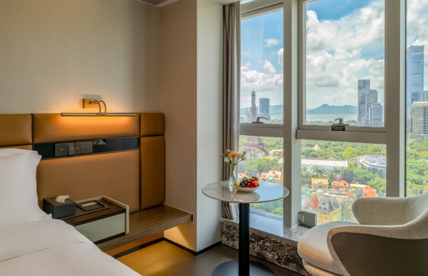 Where to Stay Near Window of the World: A Local's Guide to Location & Value