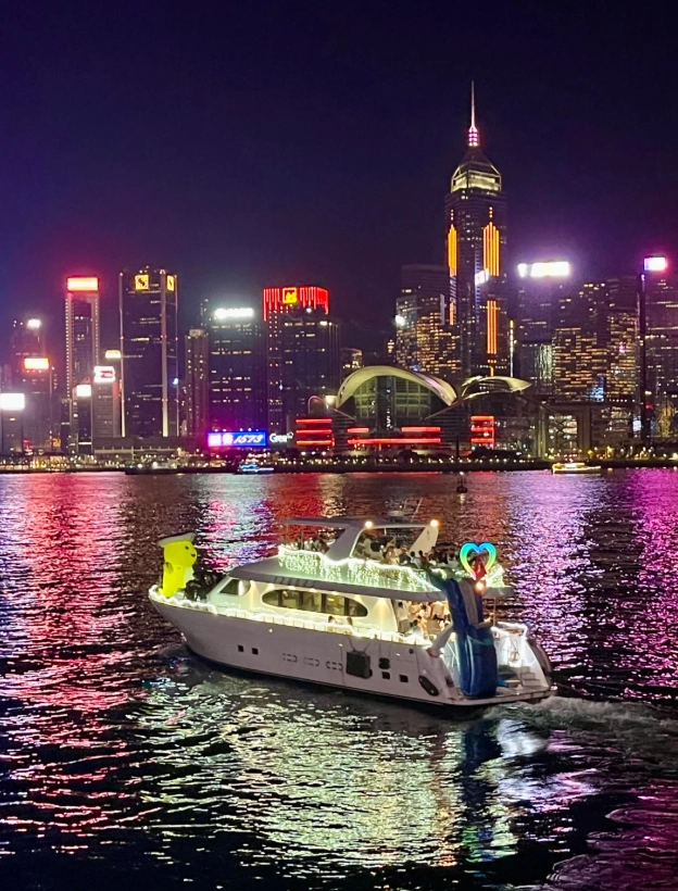Victoria Harbour night cruise Victoria Harbour night cruise