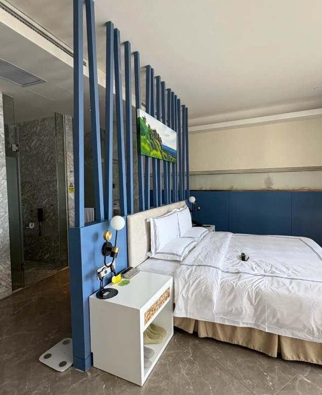 best hotels near Wuzhizhou Island