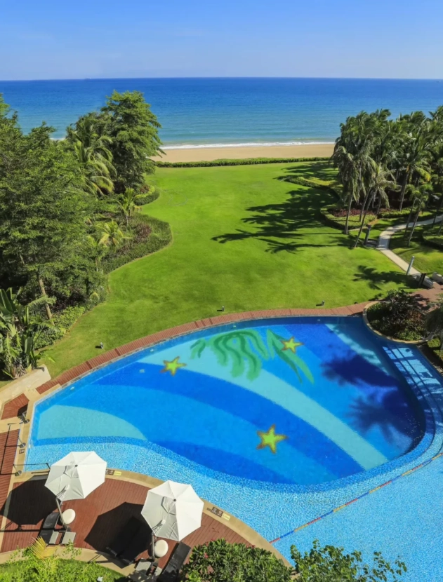 luxury stays yalong bay