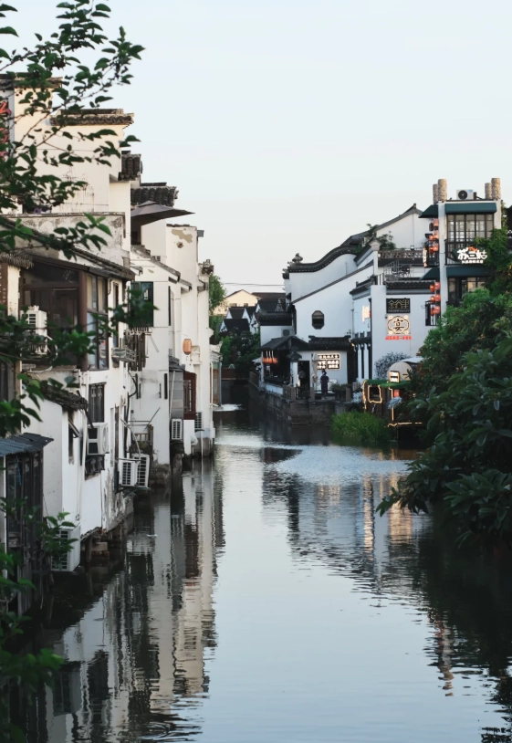 Pingjiang Road: A Local’s Guide to Suzhou’s Ancient Waterway