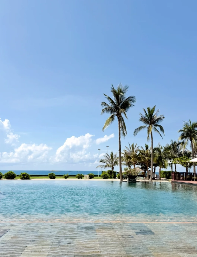 where to stay in sanya