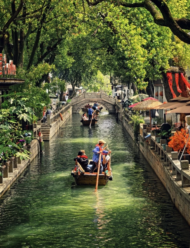 How to Visit Tongli Water Town: Insider Tips to Avoid Crowds