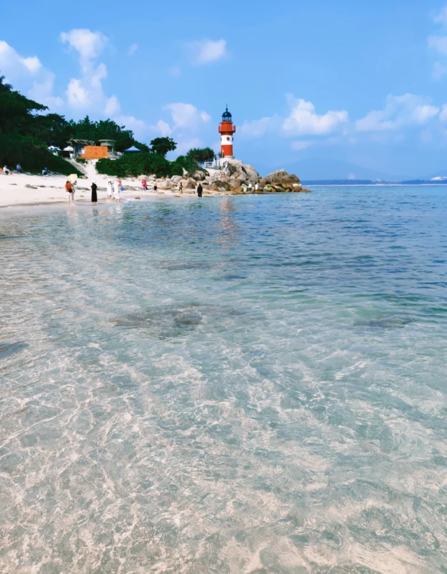 How to Visit Wuzhizhou Island: Skip the Crowds & Save Money