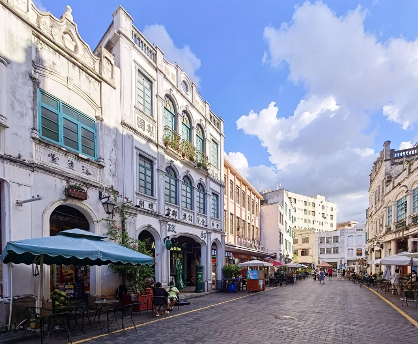 Classic Haikou Itinerary: 2 Days in China's Coconut City