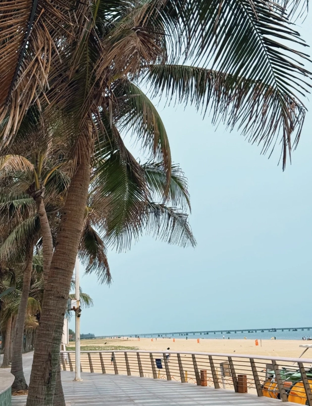 Photo of Holiday Beach Haikou: Hainan beach guide