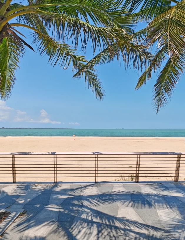 Photo of Holiday Beach Haikou: Haikou beach guide