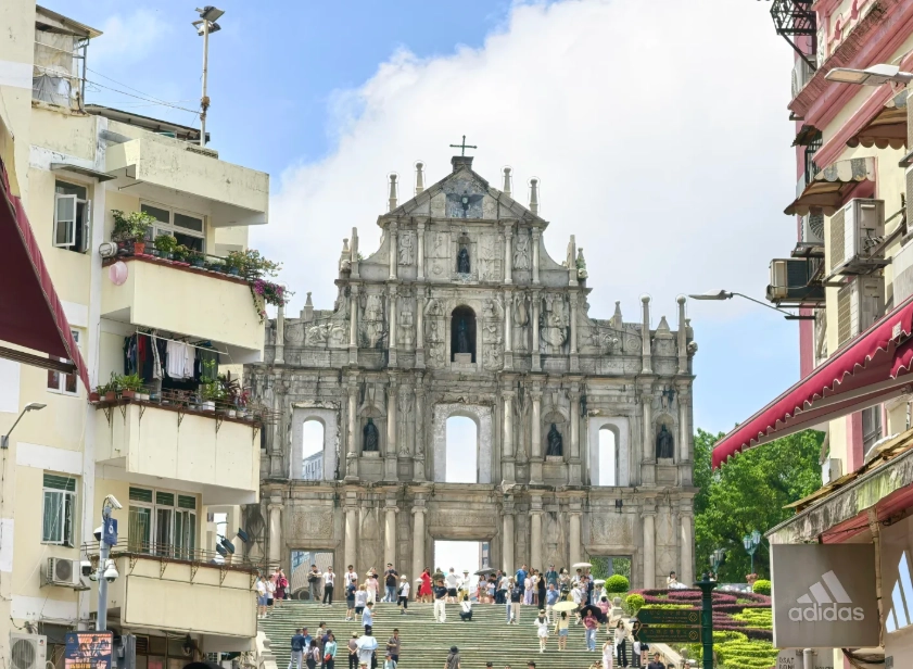 Macau 3-Day Itinerary: Skip the Crowds & See It All
