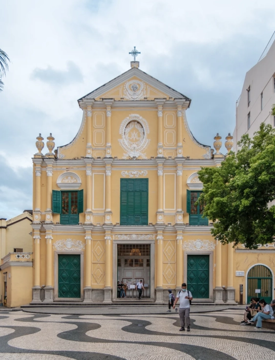 Macau 5-day Itinerary: From Casinos to Colonial Charm