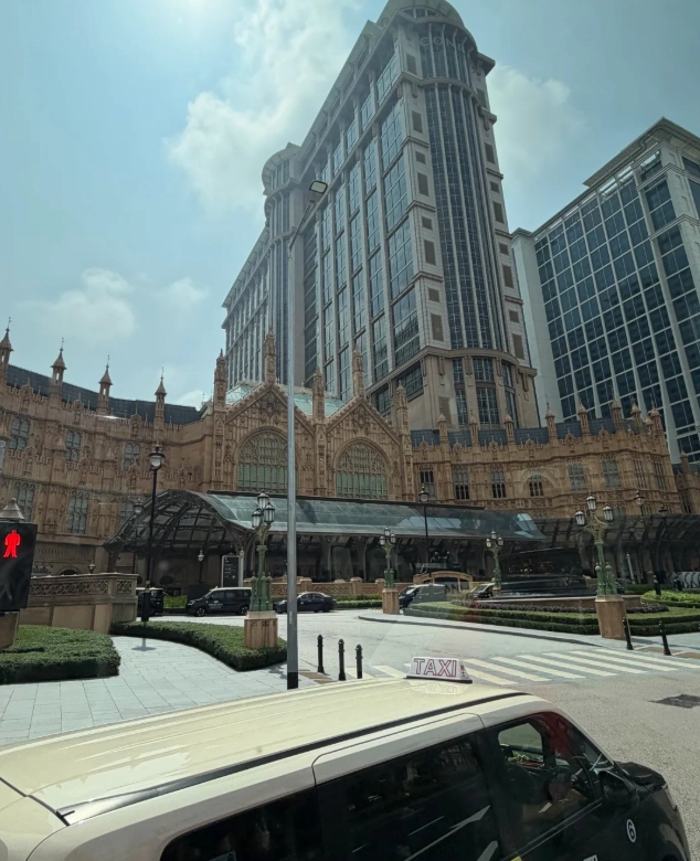 hotels walking distance to Venetian Macao hotels walking distance to Venetian Macao