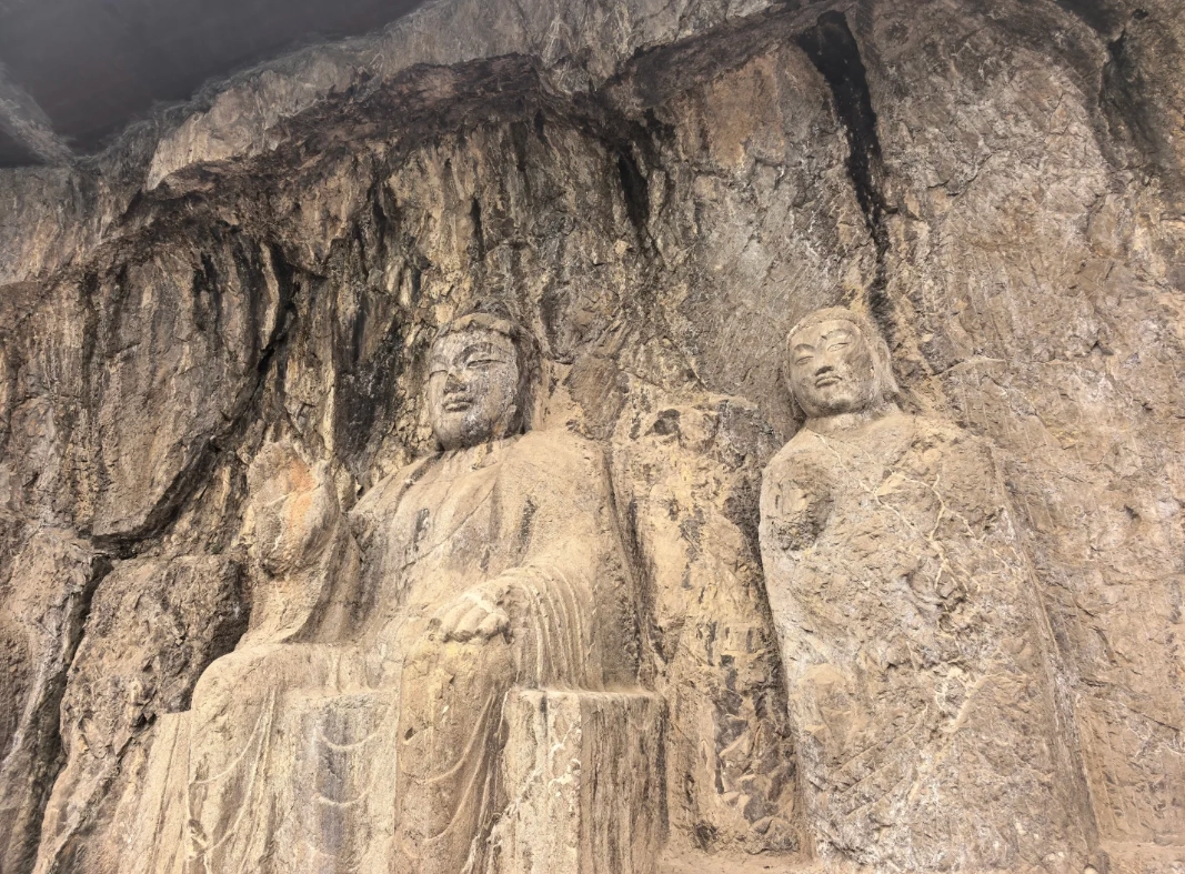 Photo of Longmen Grottoes: best time to visit Longmen Grottoes