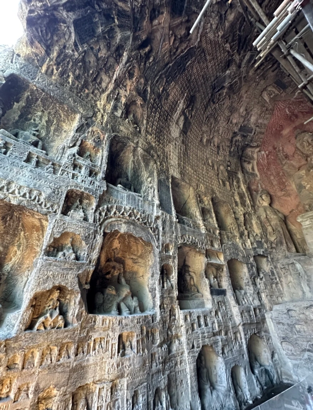best time to visit Longmen Grottoes