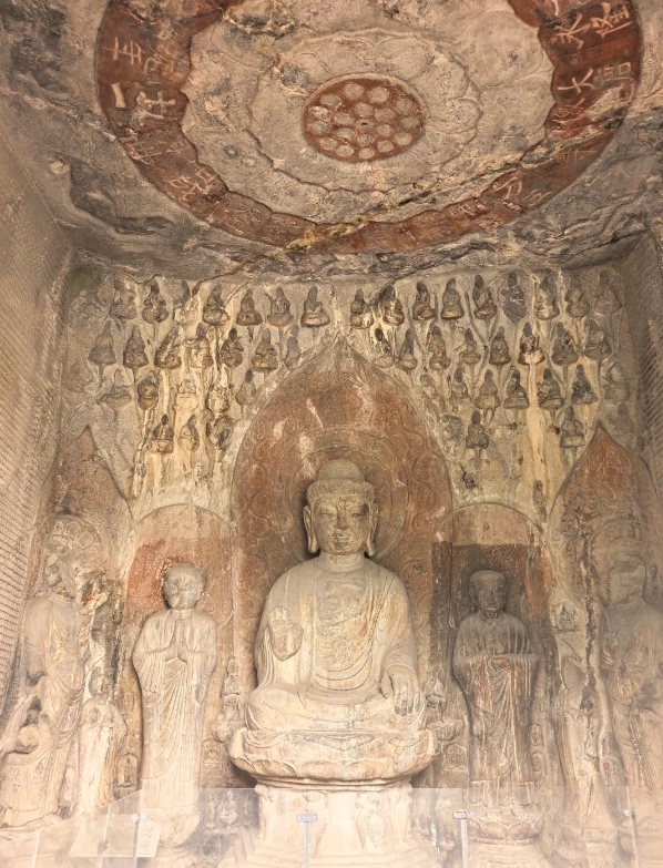 Photo of Longmen Grottoes: Longmen Grottoes worth visiting