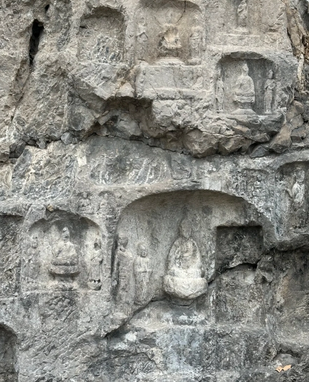 Longmen Grottoes best time to visit Longmen Grottoes best time to visit