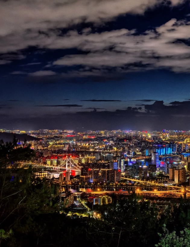 Drum Mountain vs Wuyi Mountain