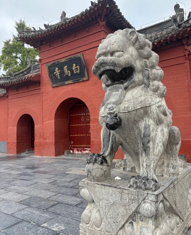 Longmen Grottoes tour Longmen Grottoes tour