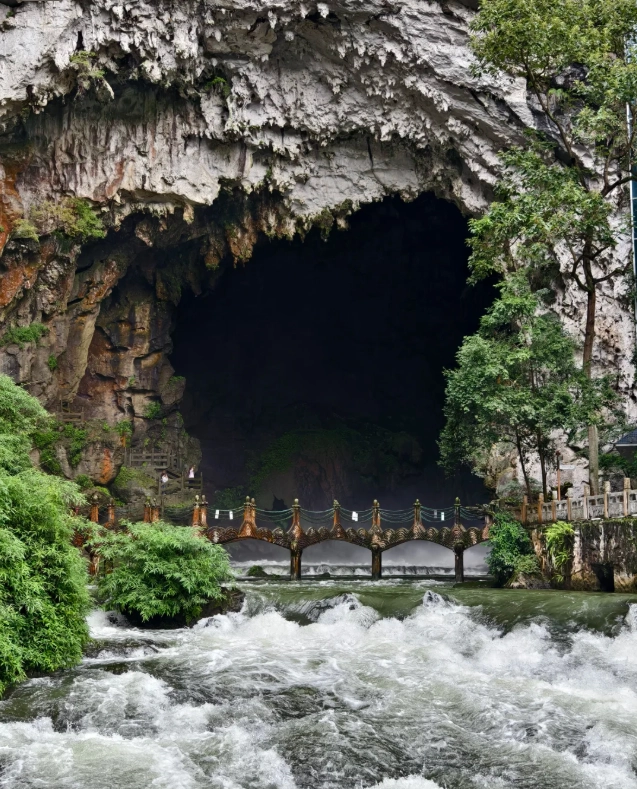 Dragon Palace Cave