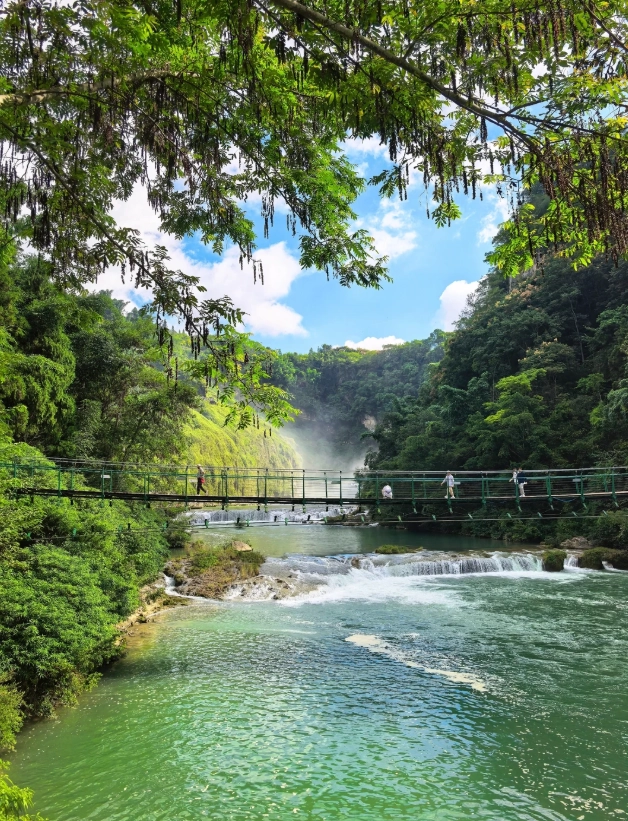 Photo of Huangguoshu Waterfall: Huangguoshu Waterfall from Guiyang