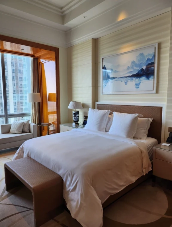budget hotels near Porcelain House