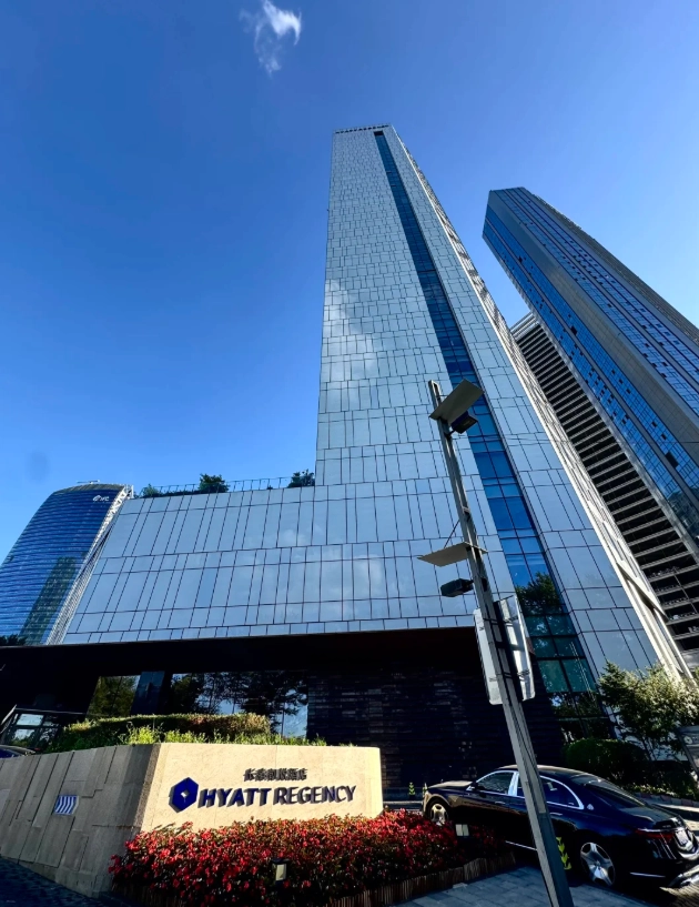 Jingyuetan where to stay