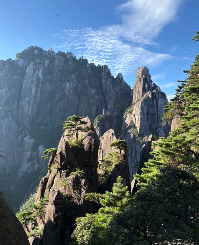 Photo of Yellow Mountain: Huangshan mountain hiking route