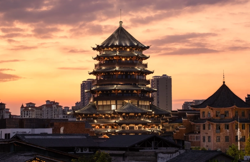 Classic Jingdezhen Itinerary: Skip Queues & See Real Kilns