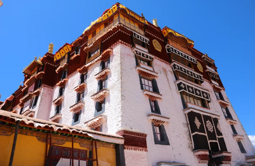 Photo of Potala Palace: altitude sickness prevention