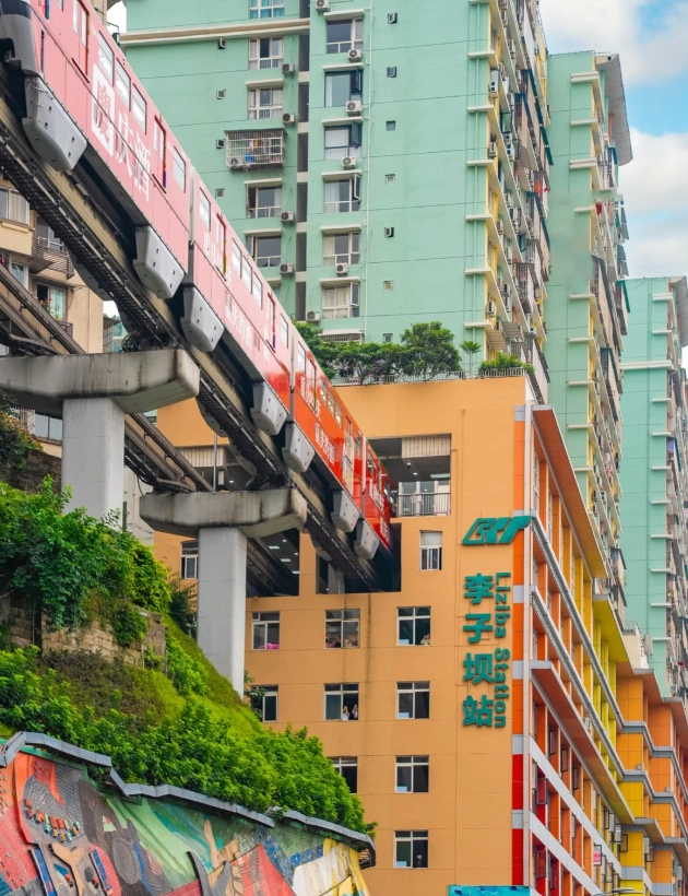 Is Chongqing Safe for Tourists: Insider Tips from a Local Guide
